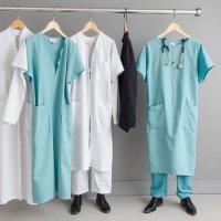 Медицинская одежда, которая работает: как выбрать, носить и заботиться правильно
