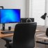 Рабочее место, которое заботится о суставах: как организовать пространство, чтобы не болели шея, плечи и колени