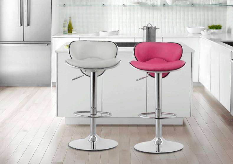 Как выбрать высокий барный стул для кухни?